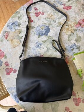 Steve Madden Black Smooth Faux-Leather Crossbody